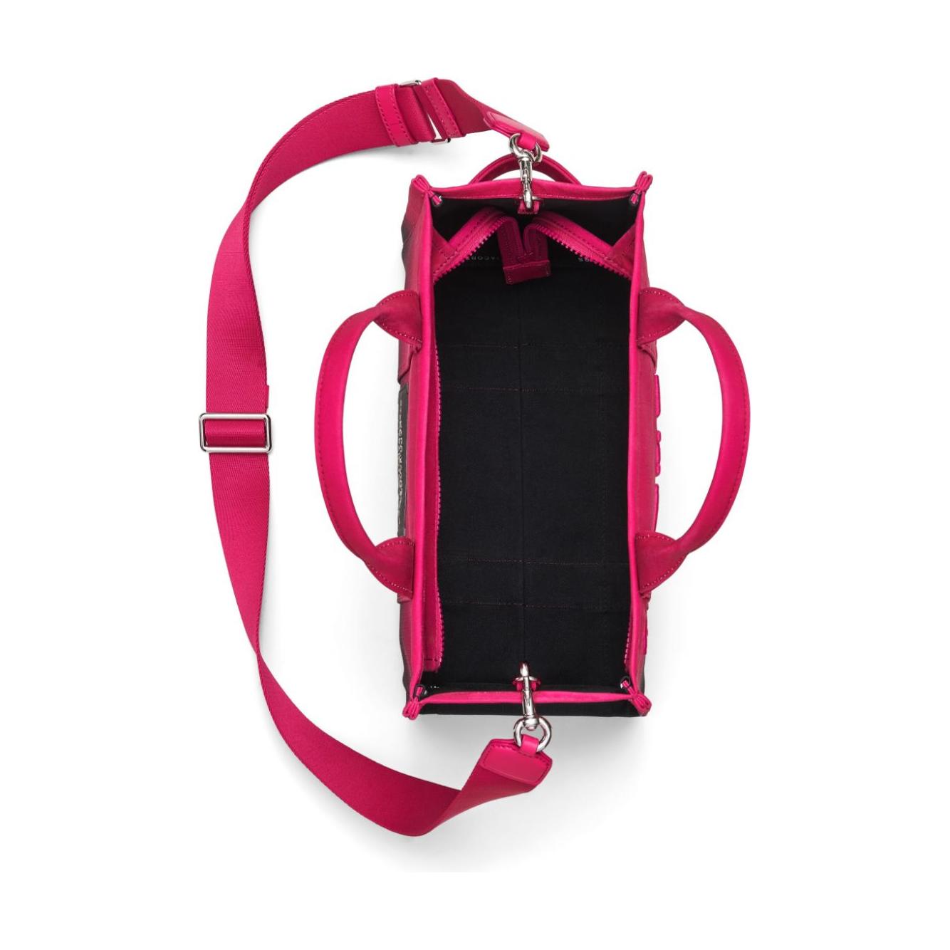 Front view with bag zipped and handles upright.