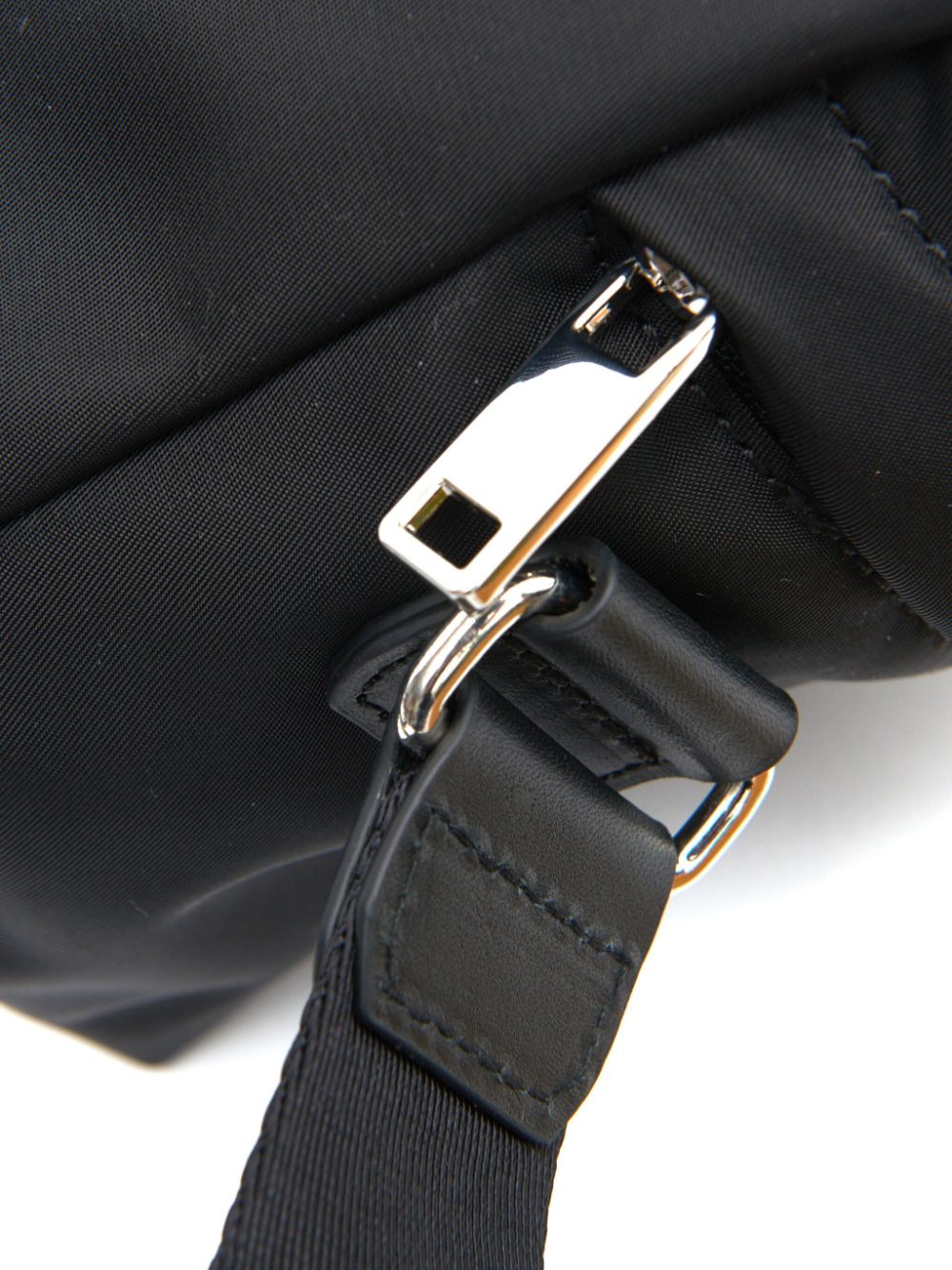 Front view with bag zipped and handles upright.