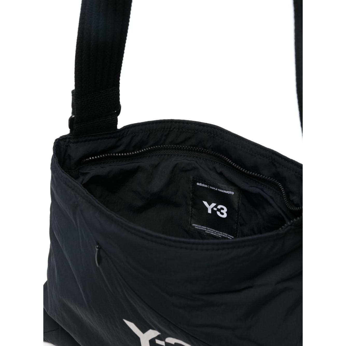 Y-3 Bags.. Black Shoulder Y-3