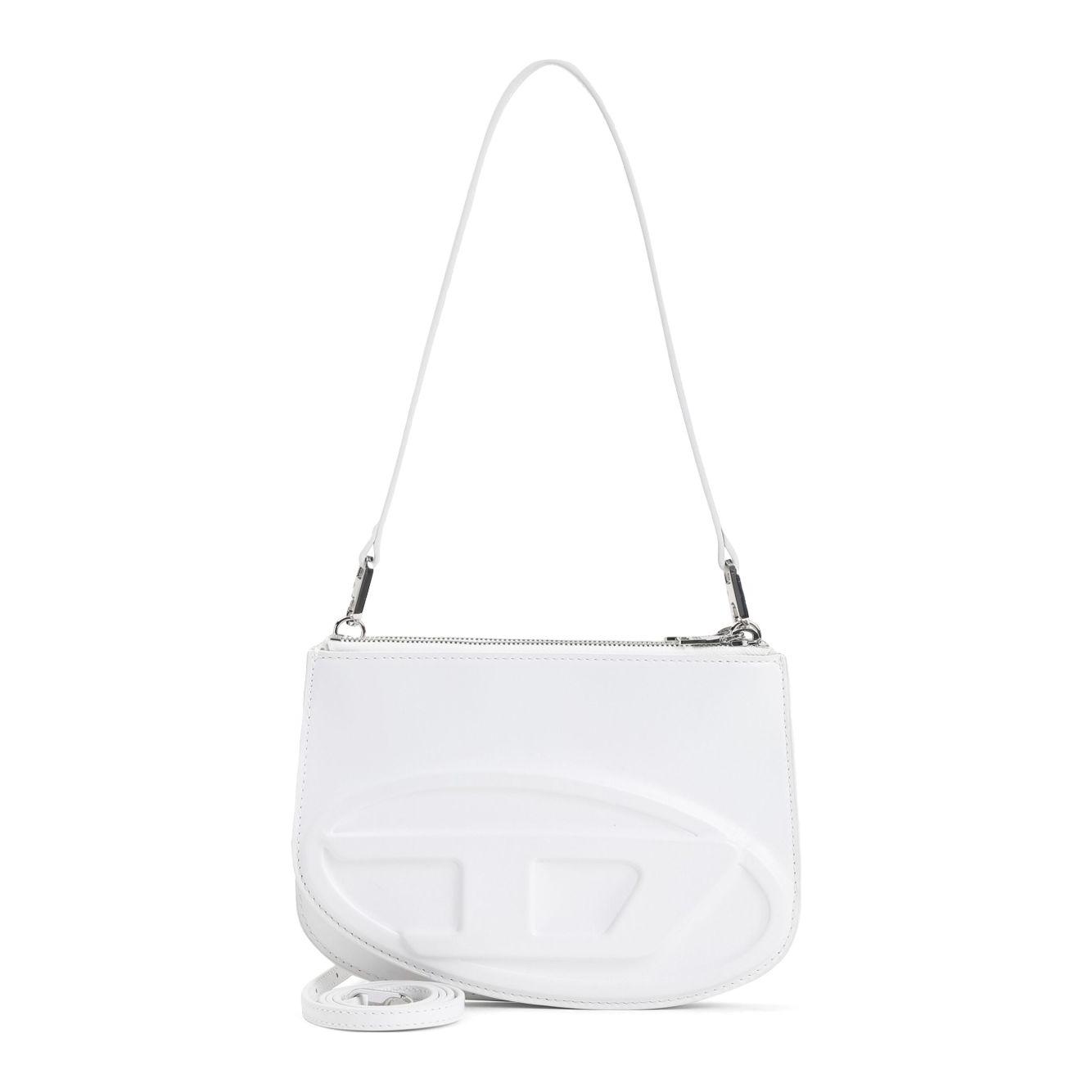 Front view with bag zipped and handles upright.