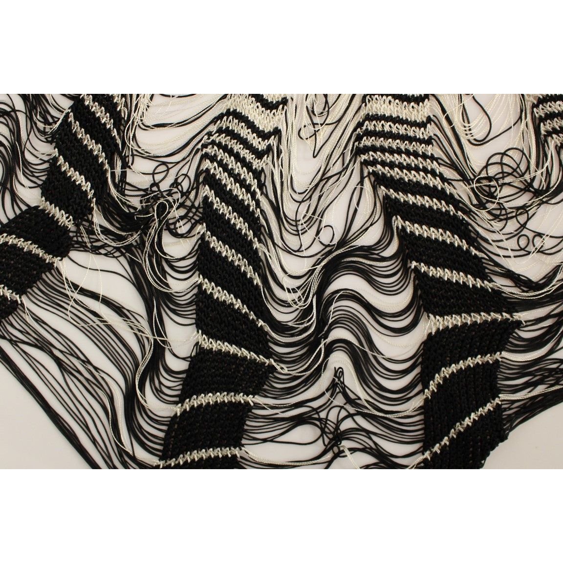 Alice Palmer Chic Black & White Knitted Skirt Alice Palmer