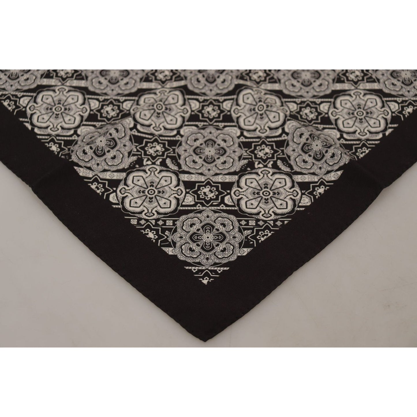 Dolce & Gabbana Elegant Silk Men's Square Scarf Dolce & Gabbana