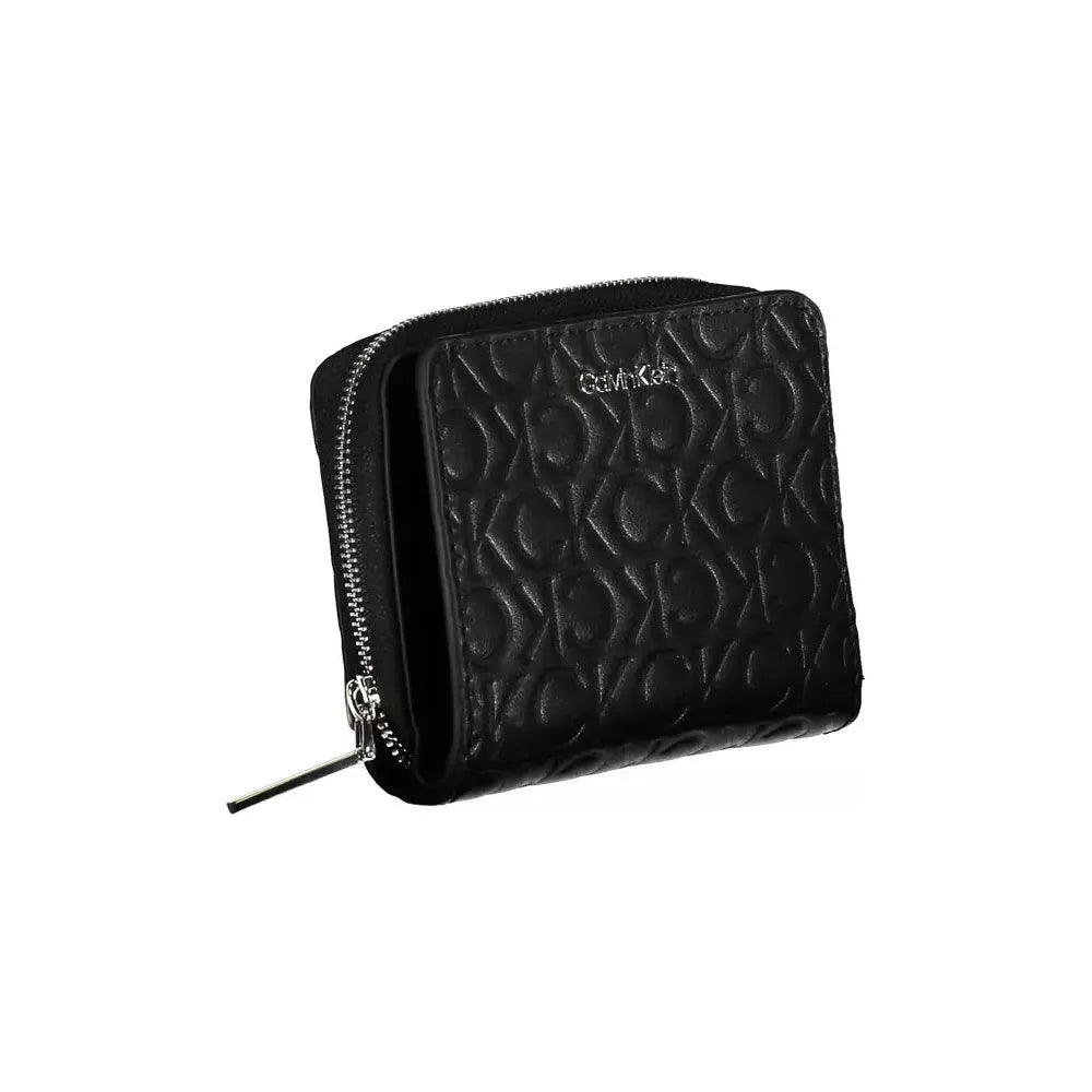 Calvin Klein Elegant Black Zip Wallet with Contrast Detailing Calvin Klein