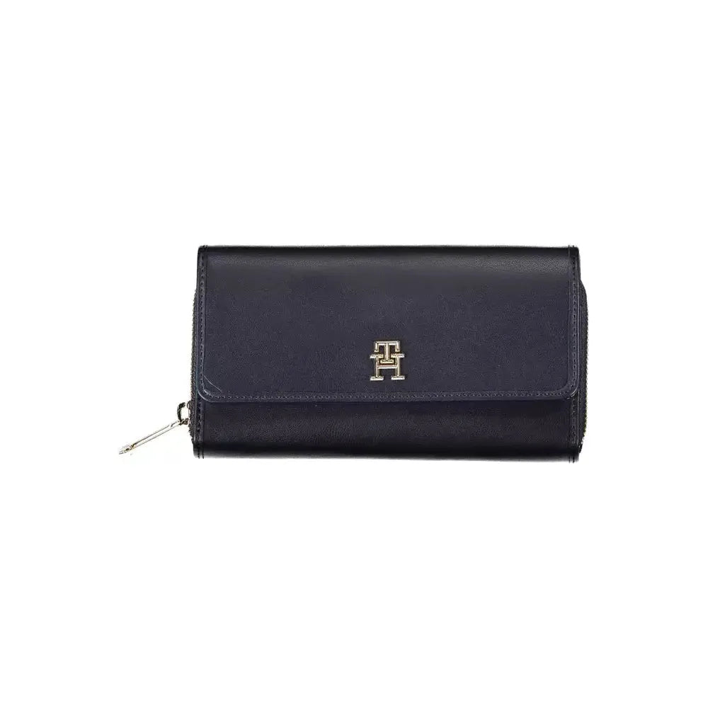 Tommy Hilfiger Elegant Blue Wallet with Ample Space Tommy Hilfiger