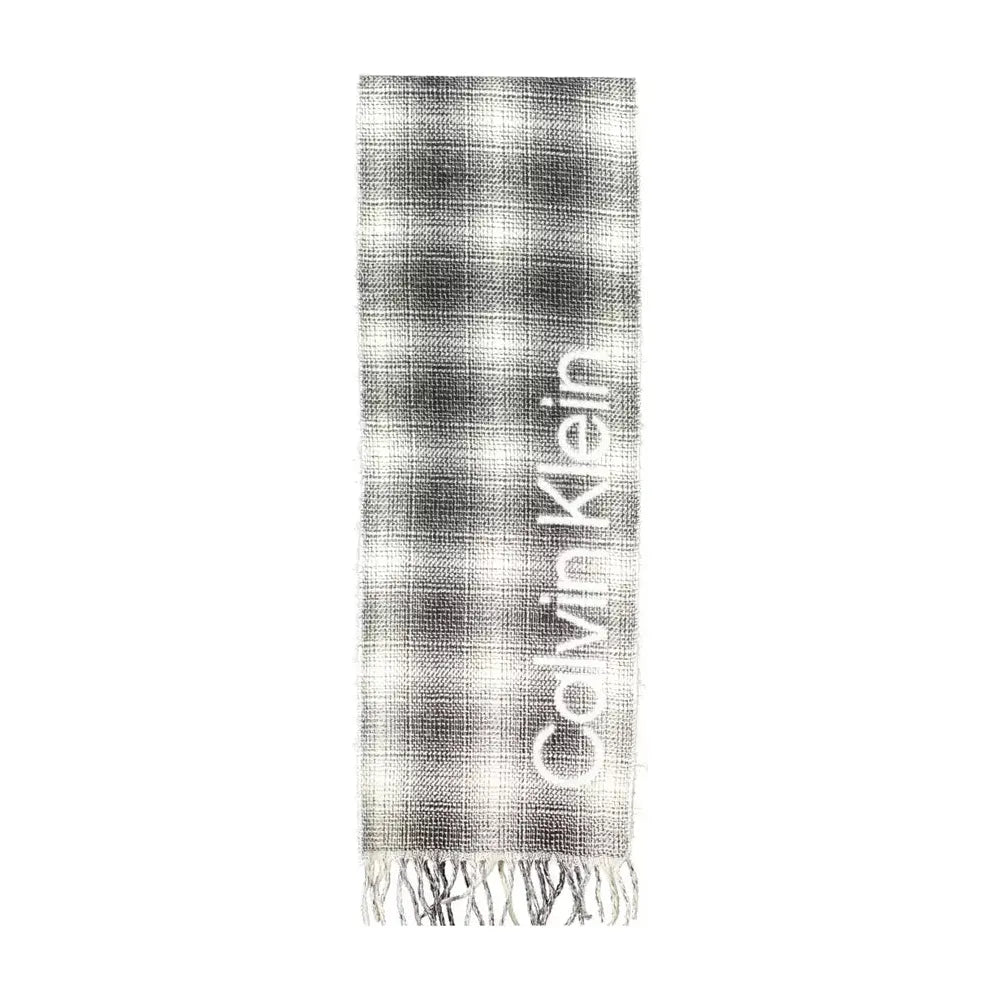 Calvin Klein Elegant Contrasting Logo Scarf Calvin Klein