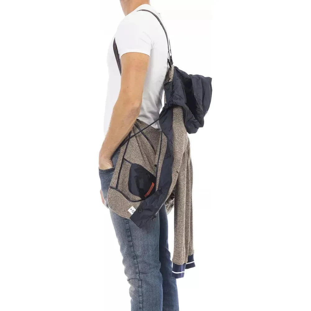 Front view with bag zipped and handles upright.