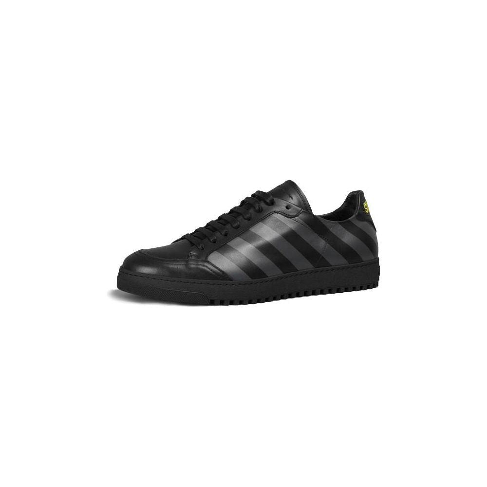 Off-White Stylish Calfskin Sneakers with Iconic Grey Stripes Off-White