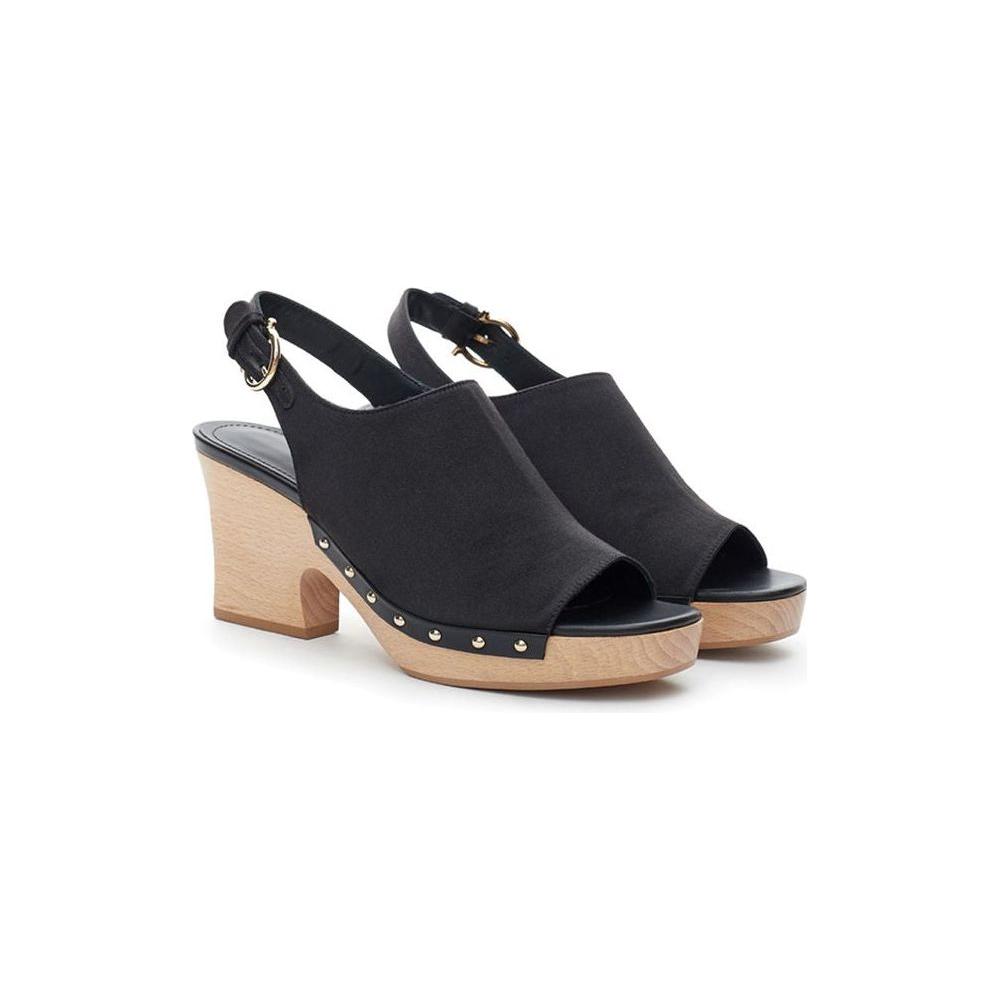 Salvatore Ferragamo Elegant Leather Black Sandals