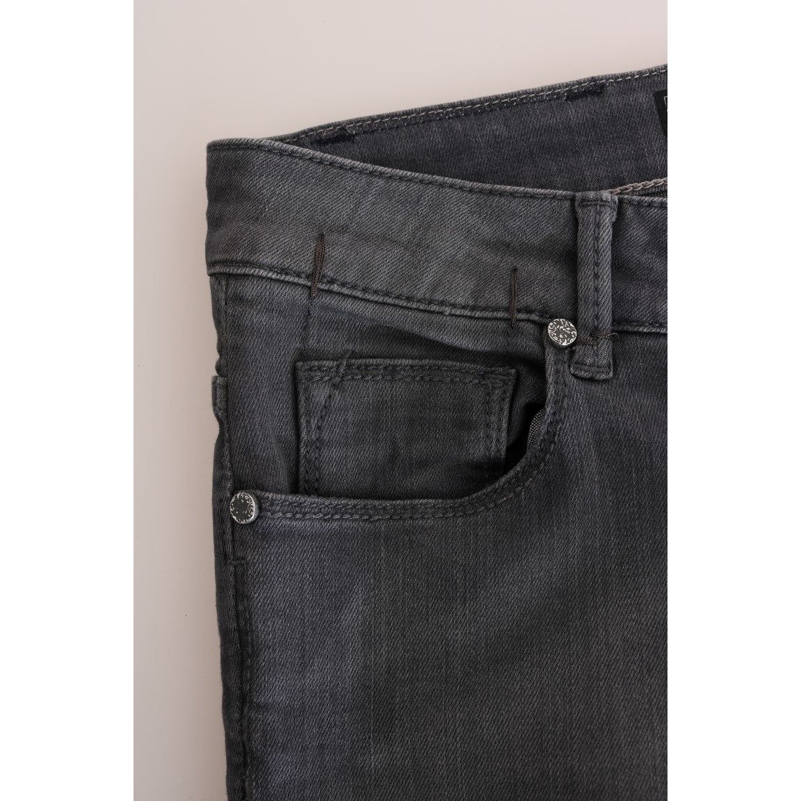 Acht Sleek Gray Slim-Fit Designer Jeans Acht