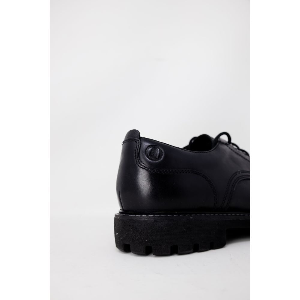 Clarks Black Leather Pump